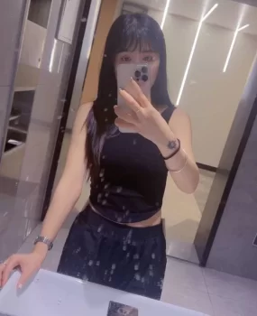 性格温和的漂亮大胸美女