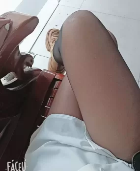 长沙雨花大长腿美女