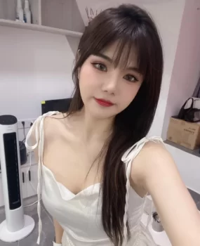 郑州年轻嫩妹