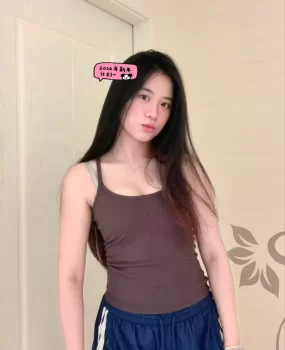 外表清纯，实则内骚