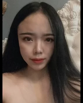 与20岁大胸调皮妹妹的缠绵