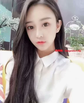 贵阳自带房兼职小姐姐，皮肤雪白全身通透